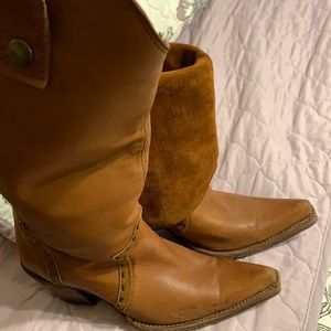 Brown Corral wing cross convertible boot